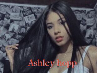 Ashley_hopp