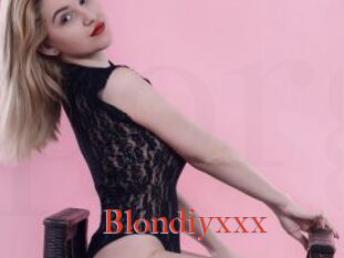 Blondiyxxx