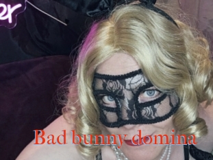 Bad_bunny_domina