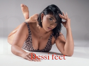 Dessi_feet