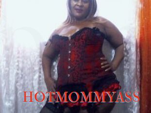 HOTMOMMYASS