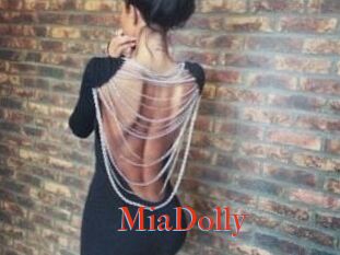 Mia_Dolly