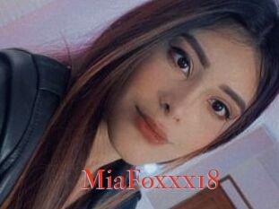MiaFoxxx18