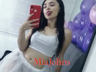 MiaJohns