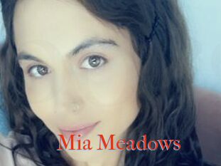 Mia_Meadows