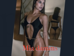 Mia_damms