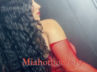 Miahotbobbs19