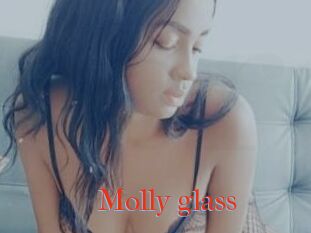 Molly_glass