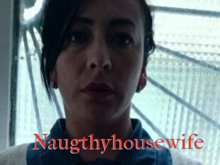 Naugthy_housewife