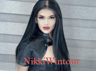 NikkiWintour