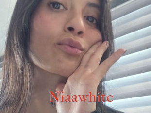 Niaawhite