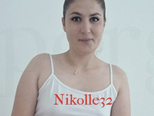 Nikolle32