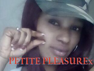 PETITE_PLEASUREx