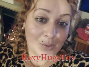 RoxyHugeTits