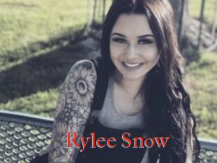 Rylee_Snow
