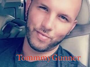 TommmyGunner