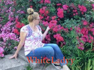WhiteLadyy